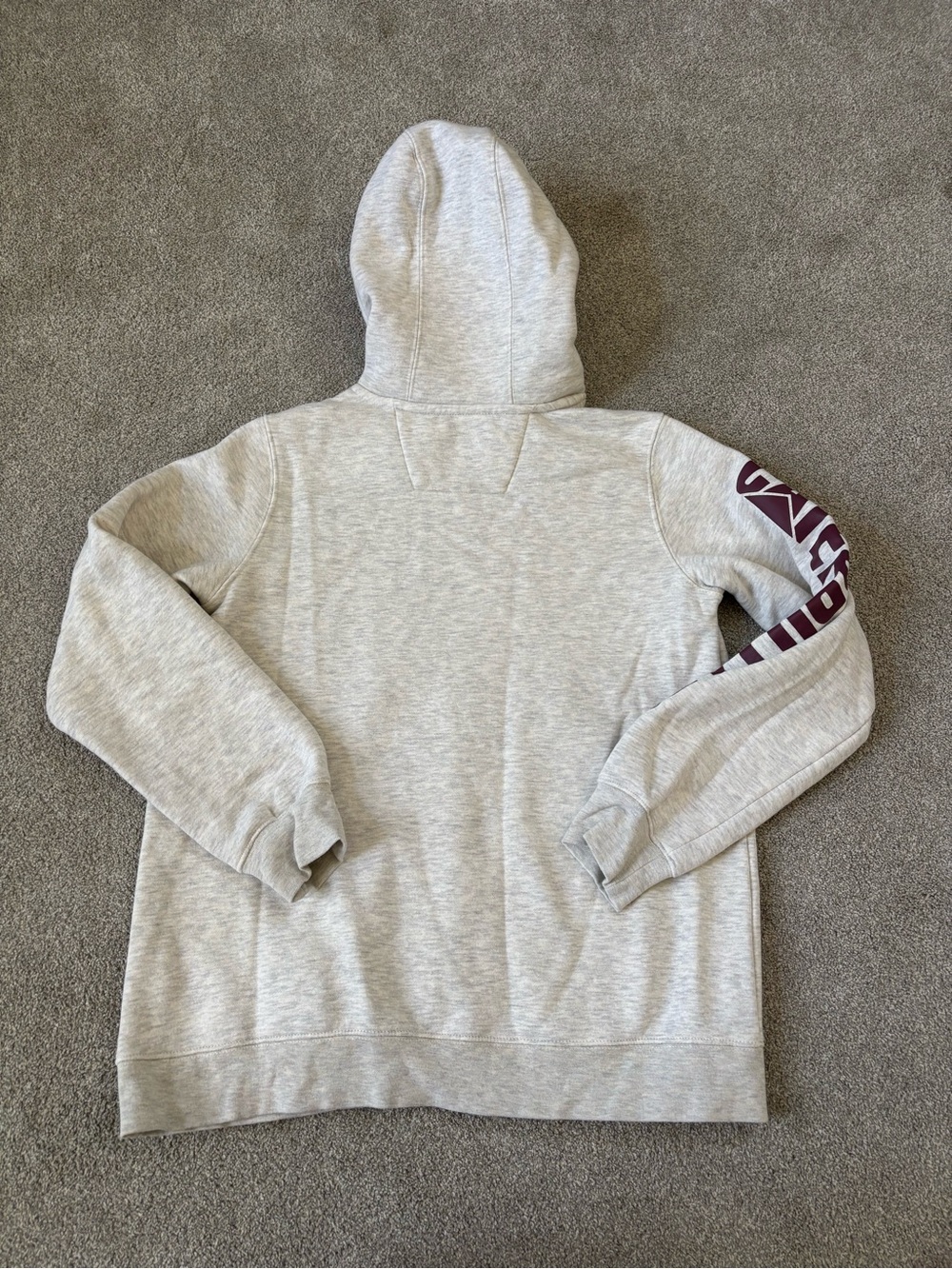 LIKE NEW Caterpillar Light Gray Sweatshirt with Maroon Logo, Women’s Medium - Picture 4 of 4